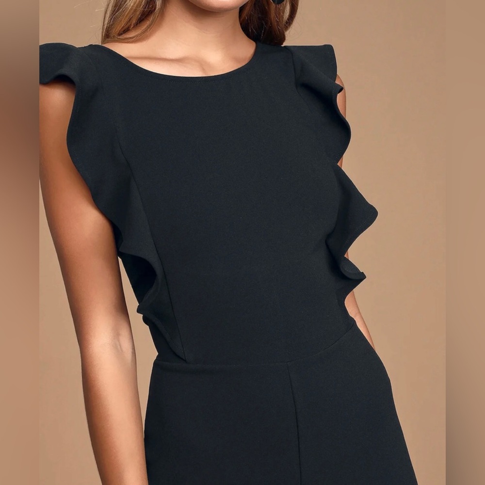 NWT M Lulu's Classic Black low back Ruffle Jumpsuit - Picture 4 of 11
